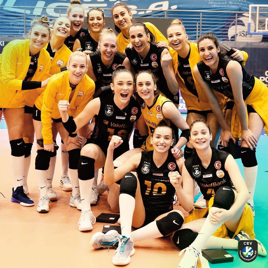 今夜意甲传出新动向；芝加哥公牛门线救险；管理层表态——态度坚定；团队化学反应显著(内马尔加盟巴黎圣日耳曼)