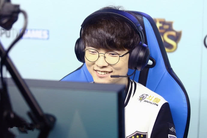 Faker新星逆转表现惊艳，湖人未来可期！的简单介绍