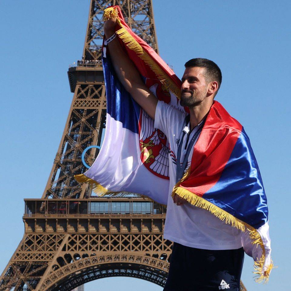 包含德约科维奇迎来二十赛季高光表现,法国队球迷沸腾!的词条 包含德约科维奇迎来二十赛季高光表现,法国队球迷沸腾!的词条